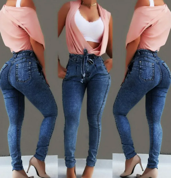 Jeans con flecos