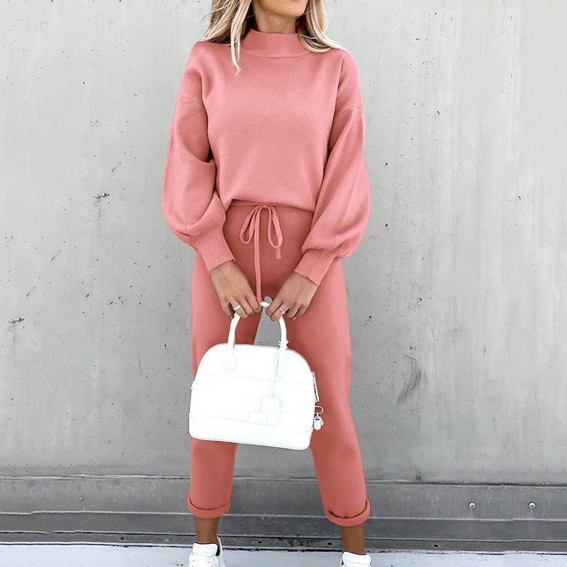 Women's two-piece sports suit