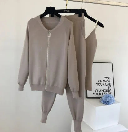 Three-piece Stylish Sports Suit
